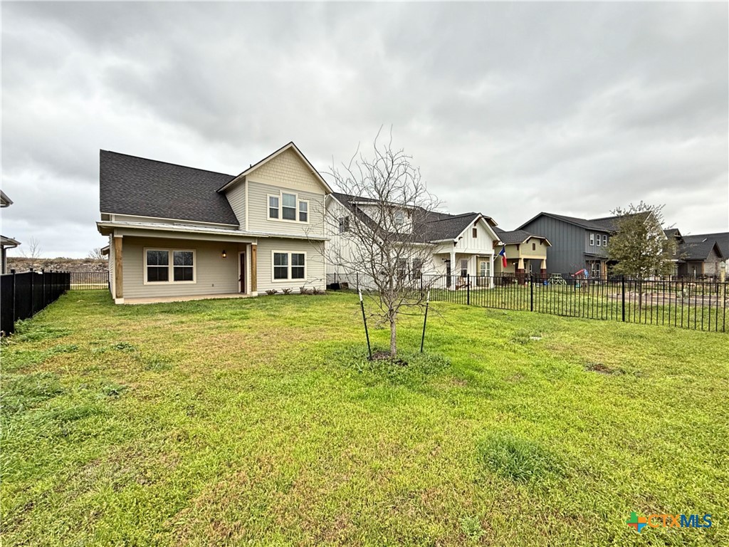 424 Stagecoach Trail Property Photo 3