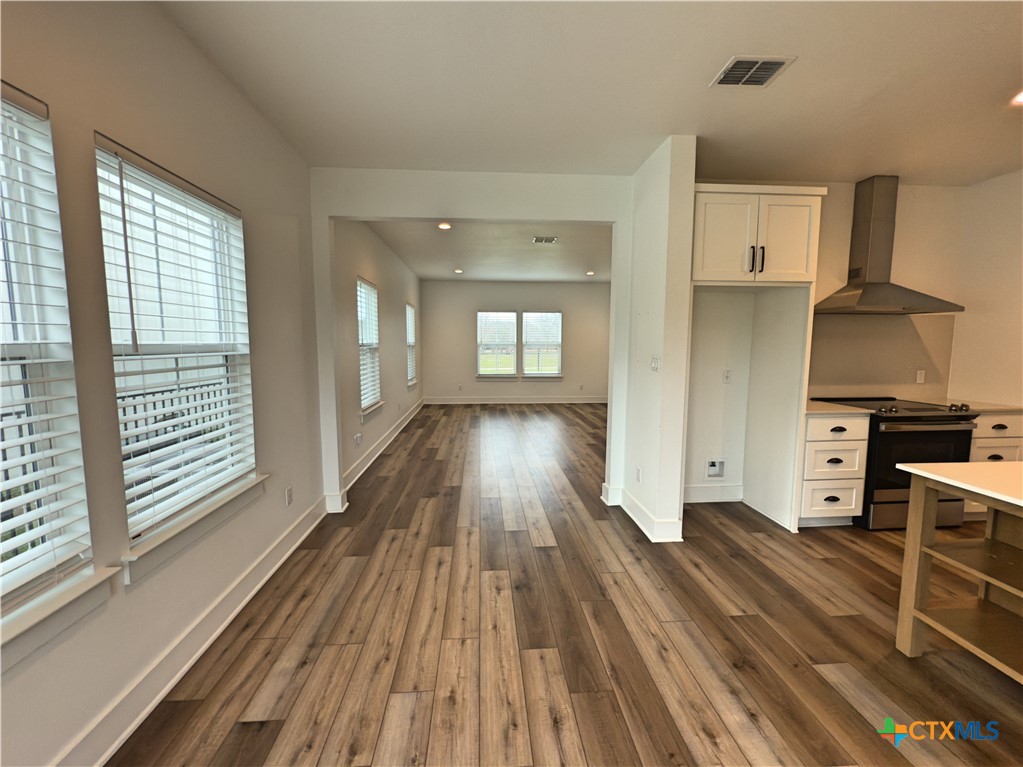 424 Stagecoach Trail Property Photo 10