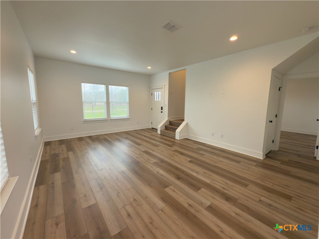 424 Stagecoach Trail Property Photo 11