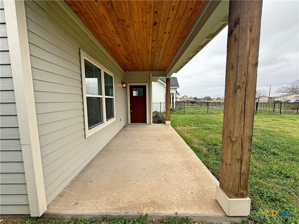 424 Stagecoach Trail Property Photo 28