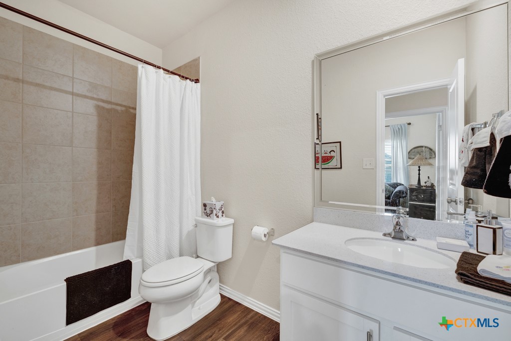 1444 Harwell Loop Property Photo 5
