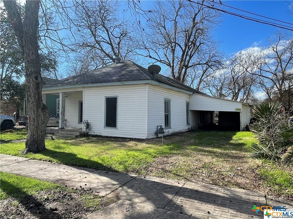 923 N College Street Property Photo