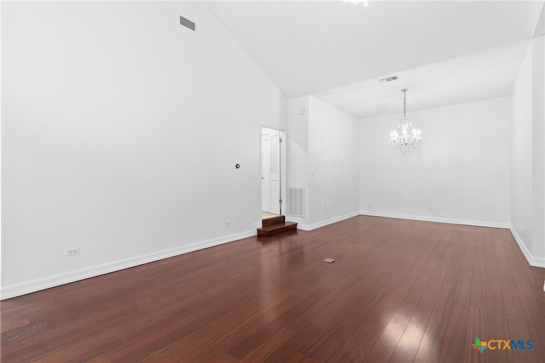1328 Patio Drive Property Photo 8