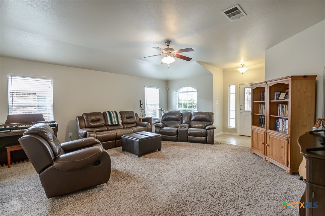 200 Splawn Ranch Road Property Photo 10