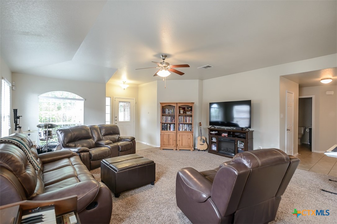 200 Splawn Ranch Road Property Photo 12
