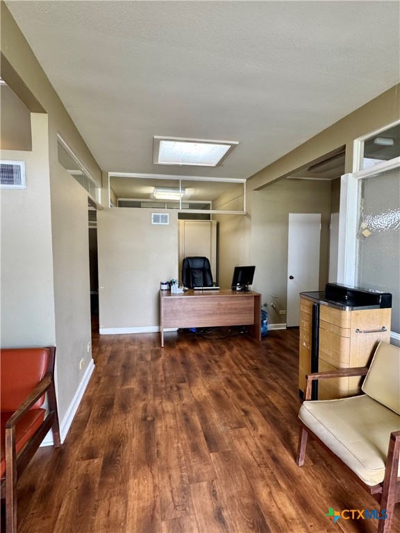 611 N Esplanade Street Property Photo 4