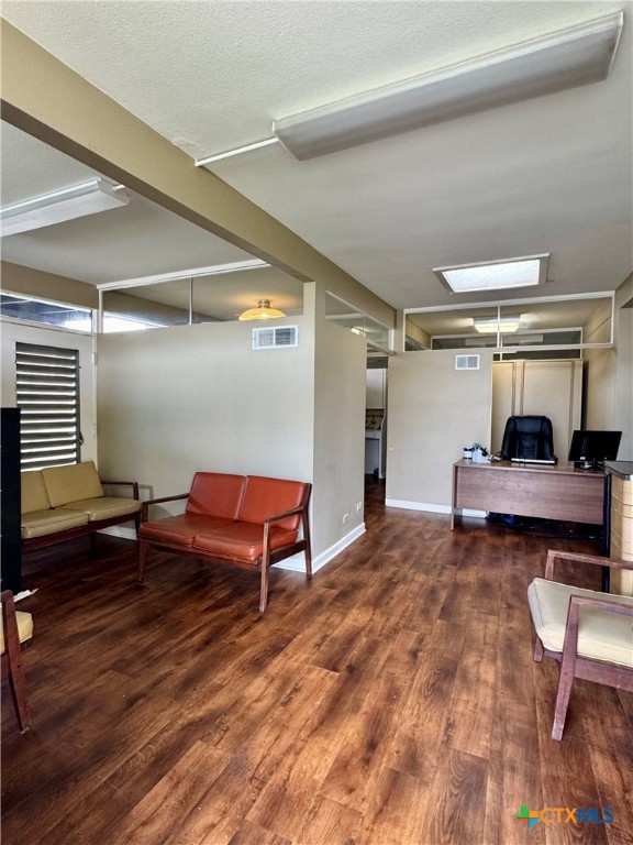 611 N Esplanade Street Property Photo 5