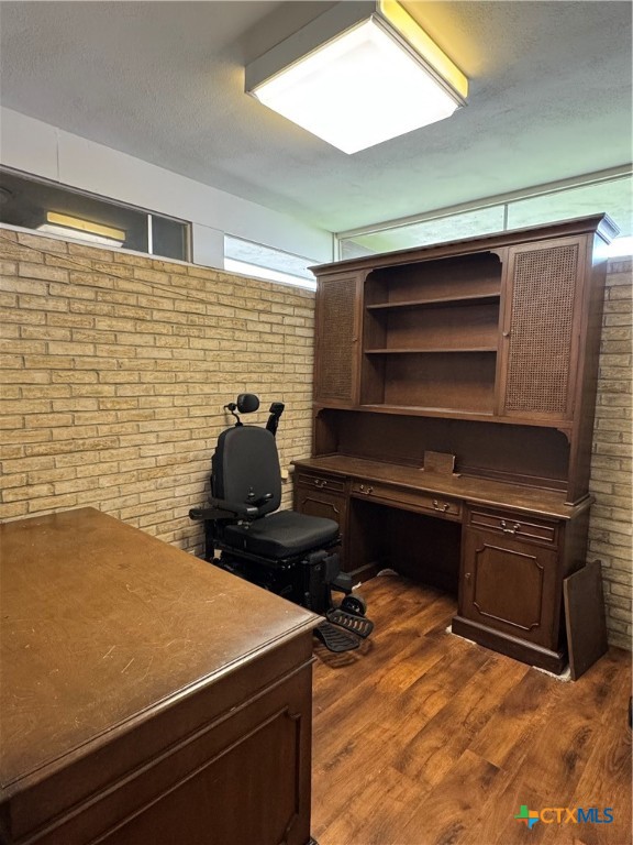 611 N Esplanade Street Property Photo 8