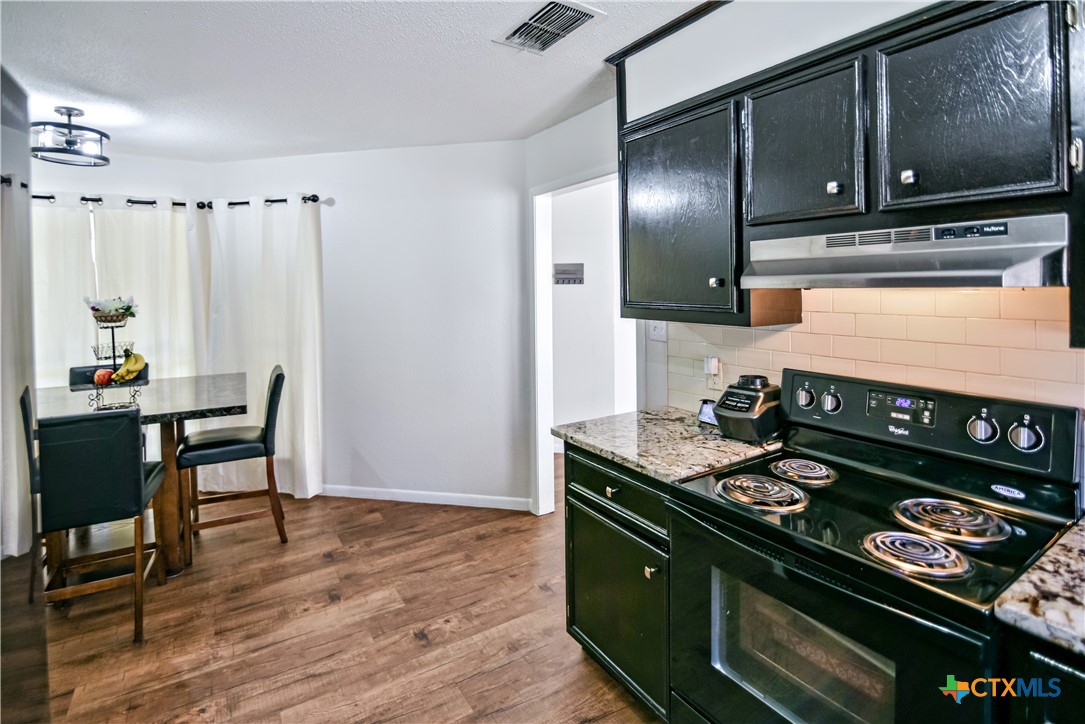 212 Planters Drive Property Photo 13