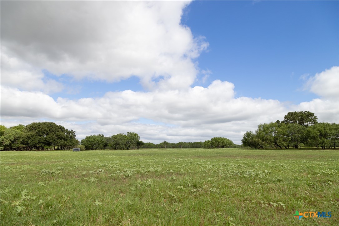 1450 Woelke Rd Property Photo 17