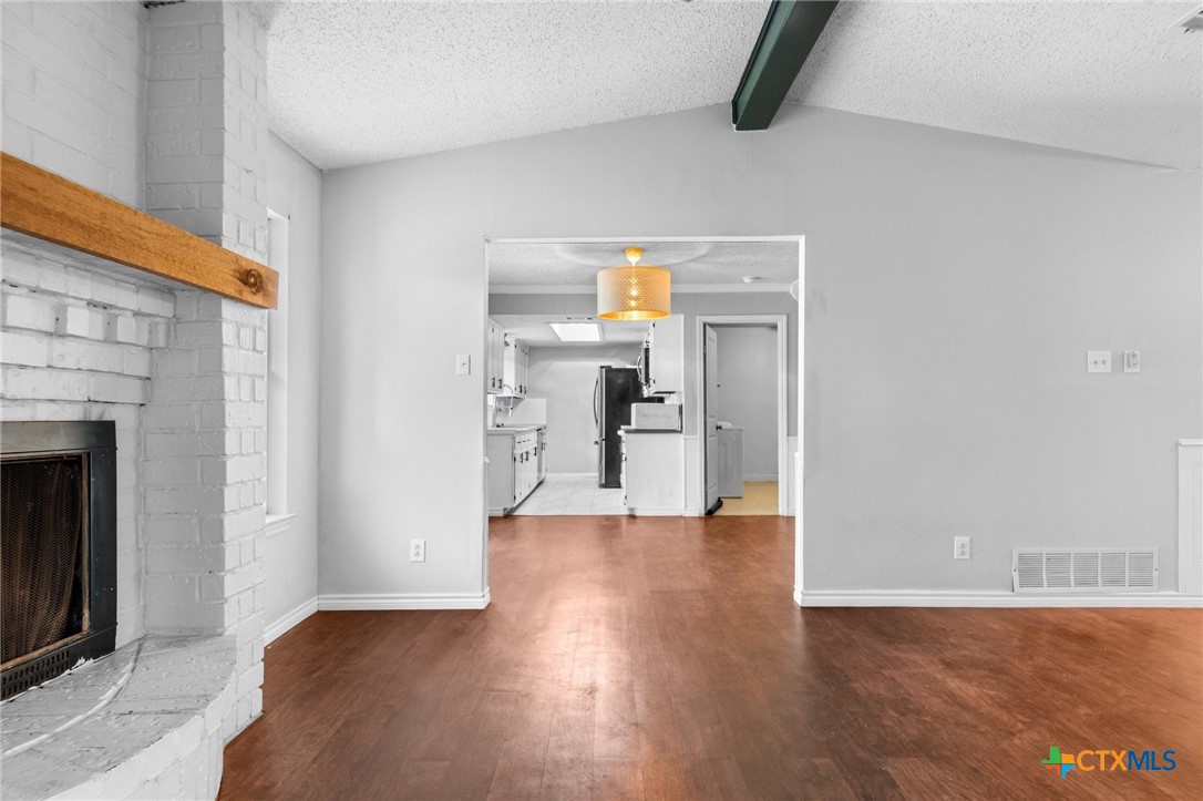 4501 Mountain View Drive Property Photo 8