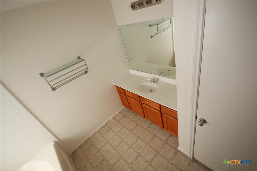 3102 Viewcrest Drive Property Photo 13