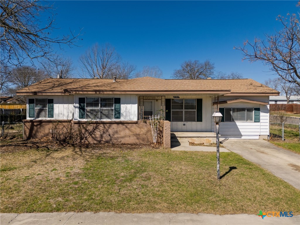 302 Easy Street Property Photo 1