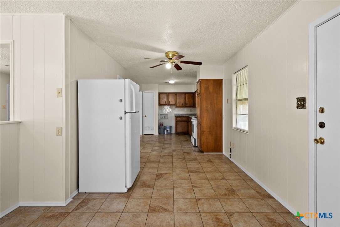 302 Easy Street Property Photo 8