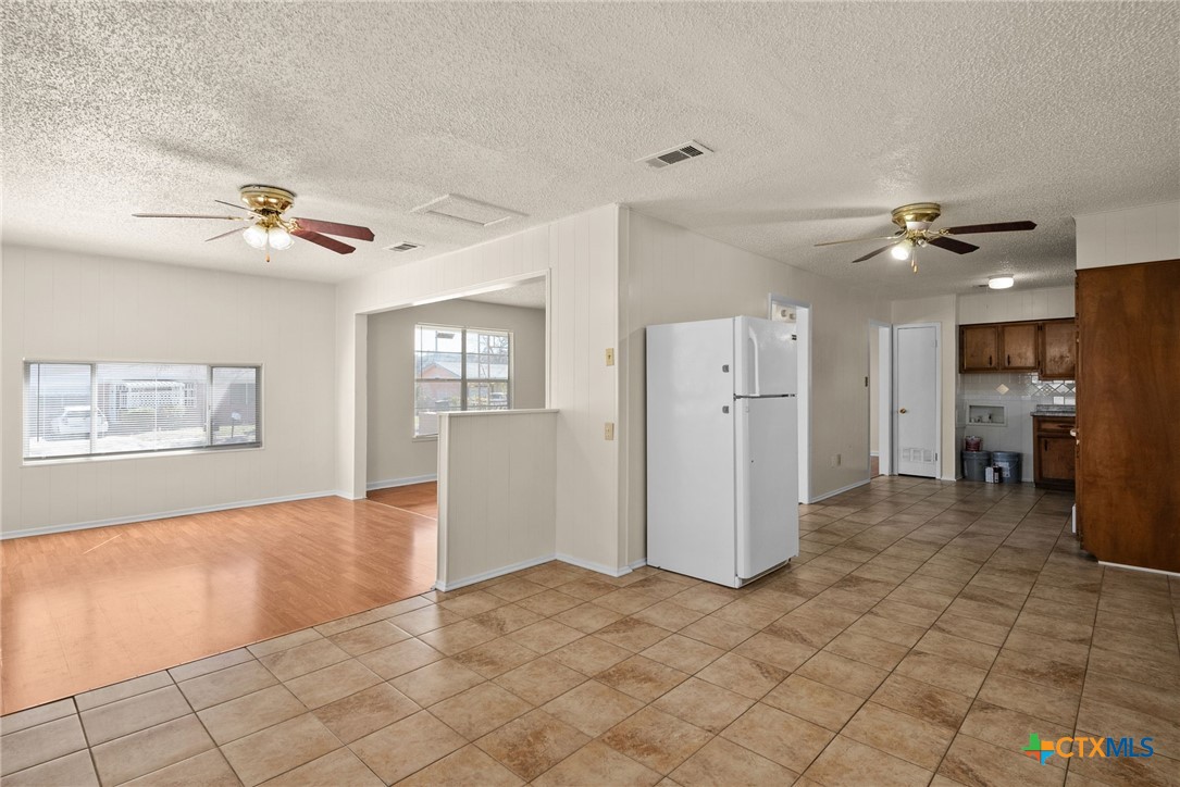 302 Easy Street Property Photo 9