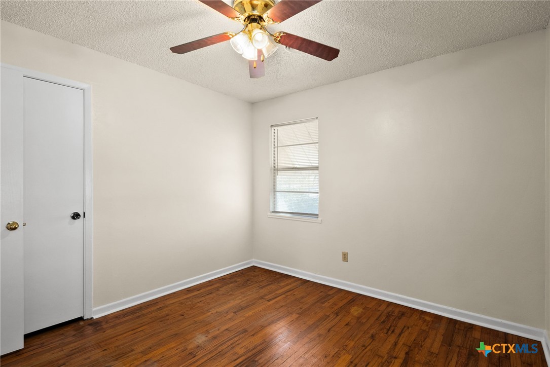 302 Easy Street Property Photo 19