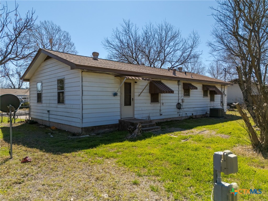302 Easy Street Property Photo 20