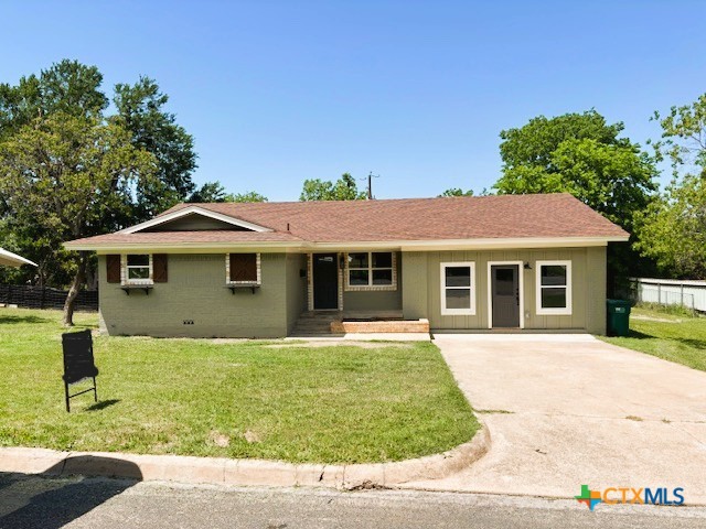 112 Cottonwood Drive Property Photo
