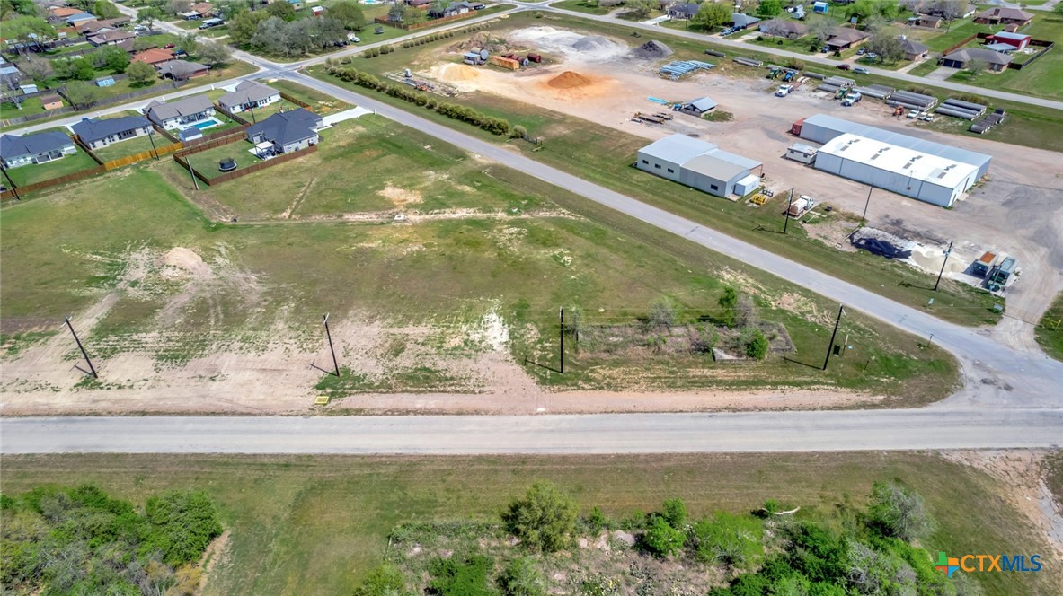 304 Warehouse Road Property Photo 2