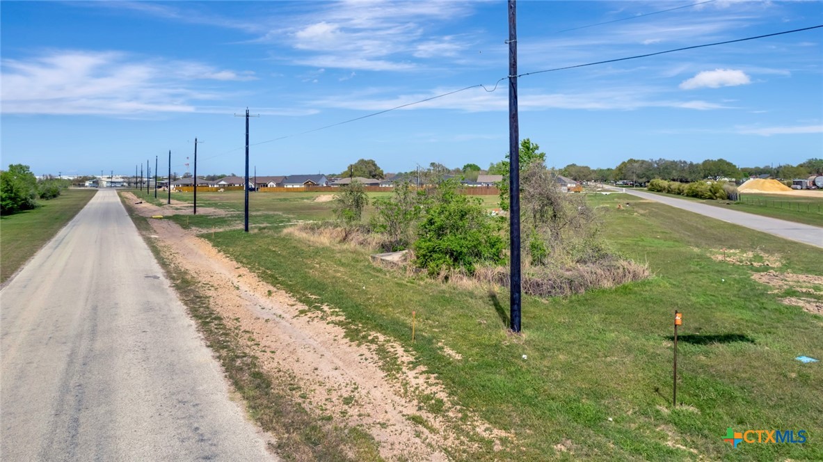 302 Warehouse Road Property Photo 4