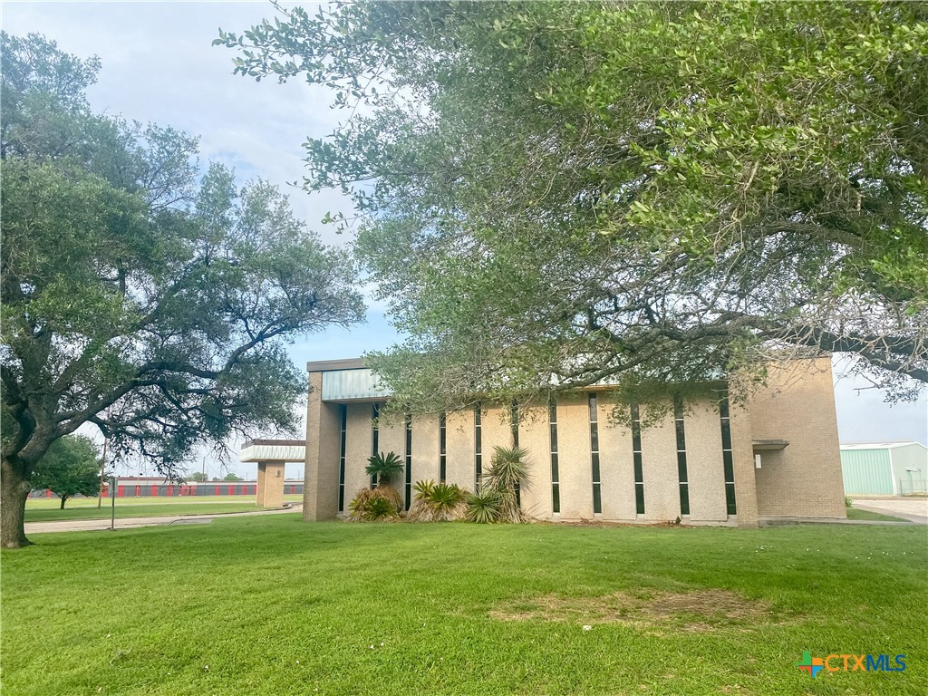 102 S Ben Jordan Street Property Photo