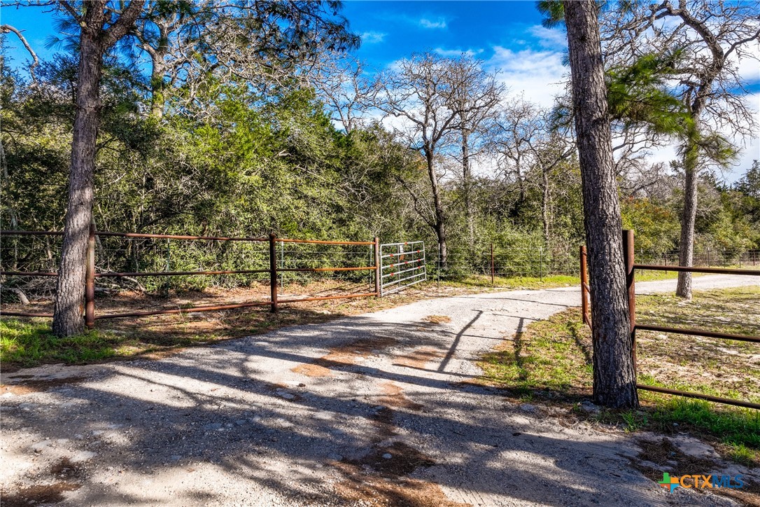 3590 Chuckwagon Road Property Photo 2