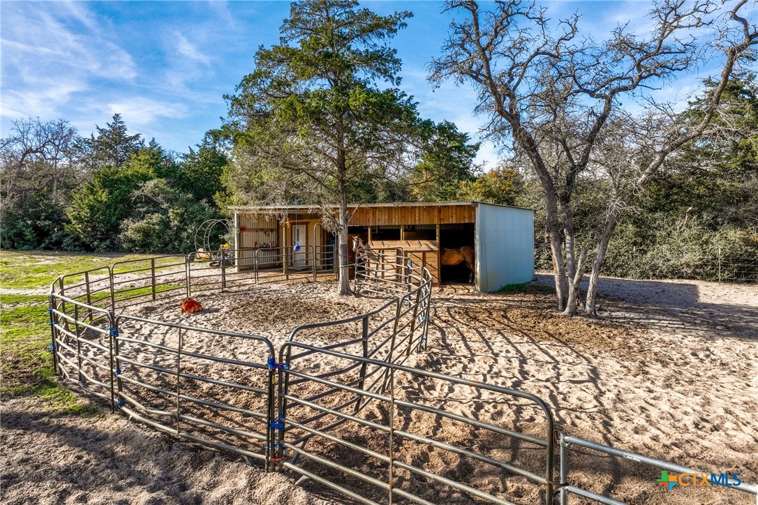 3590 Chuckwagon Road Property Photo 25