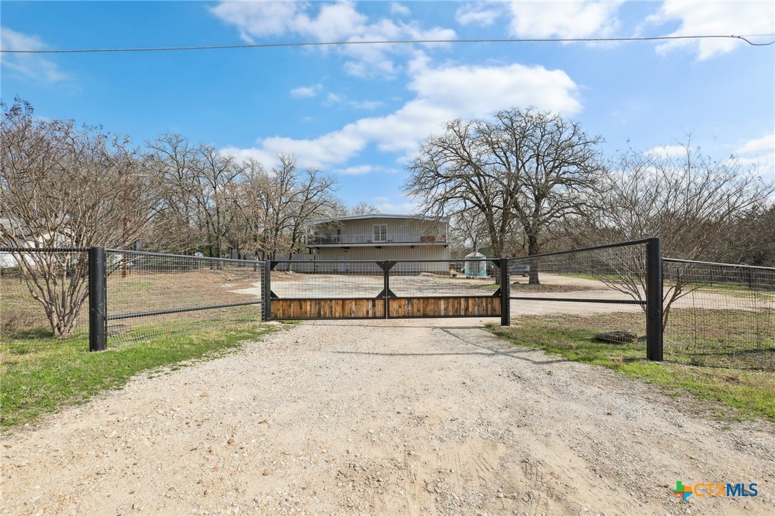 797 N State Highway 95 Property Photo 2