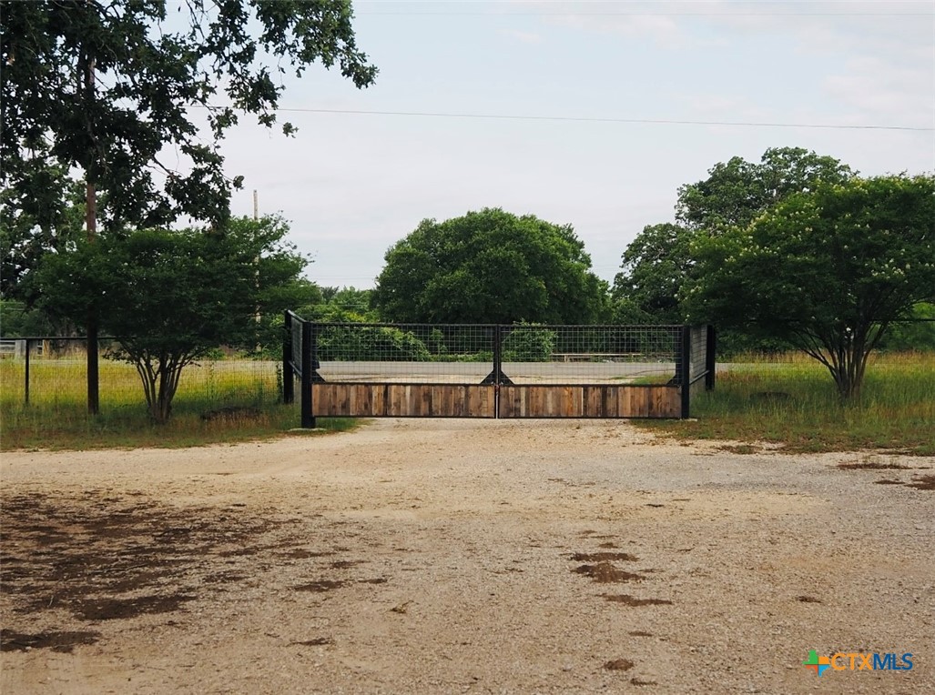 797 N State Highway 95 Property Photo 2