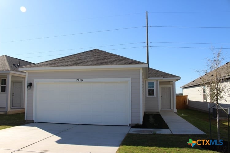 209 Alcatraz Loop Property Photo 1