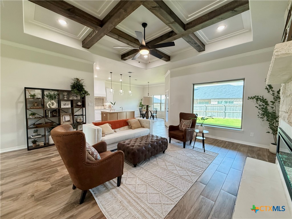 5422 Espiritu Santo Property Photo 2