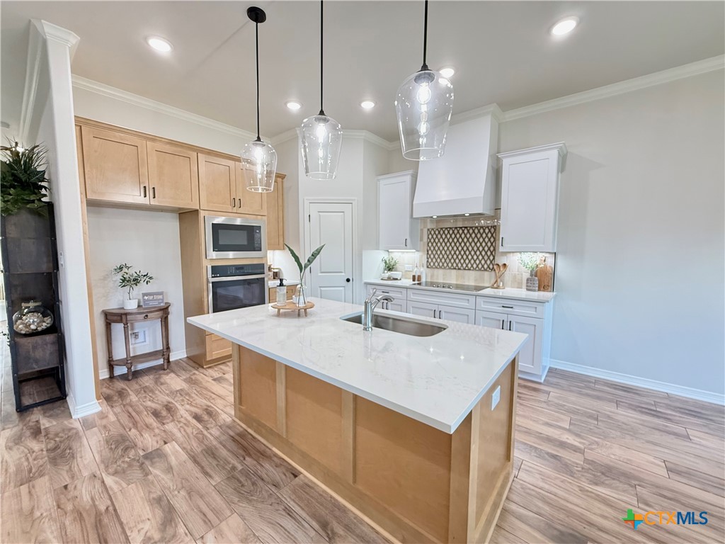 5422 Espiritu Santo Property Photo 5