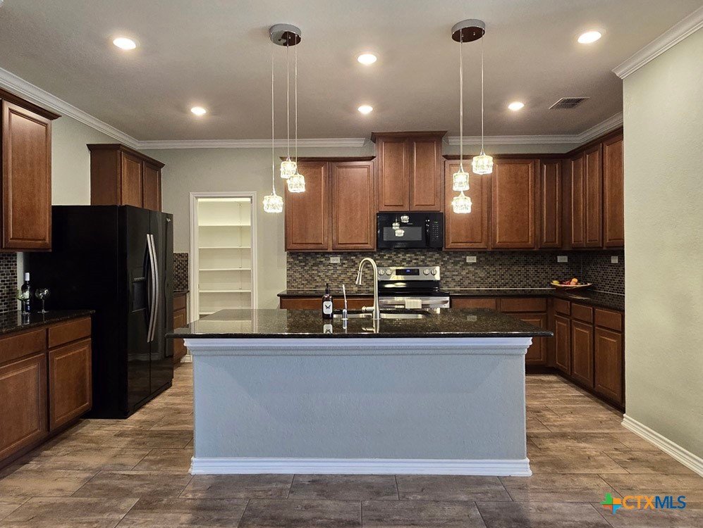 660 Knoll Brook Property Photo 4