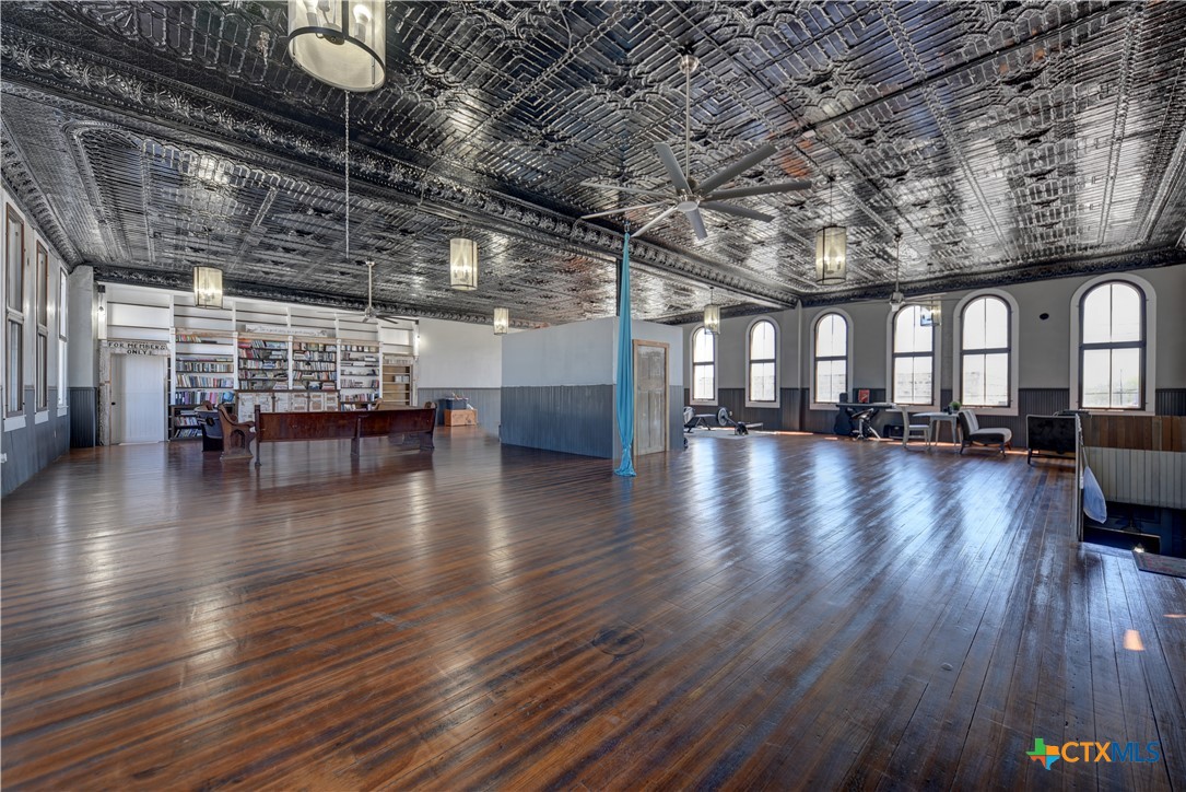 103 N Main B Property Photo 11