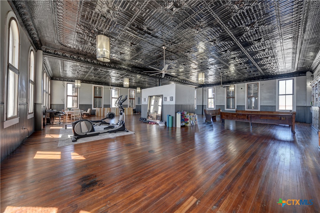 103 N Main B Property Photo 12