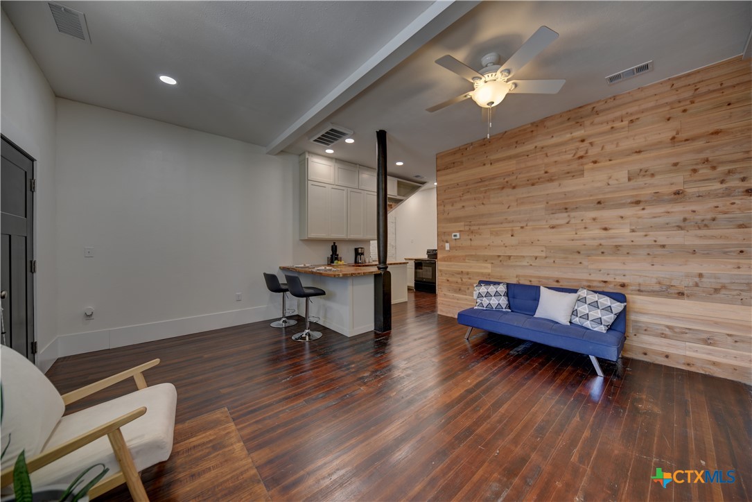 103 N Main B Property Photo 13