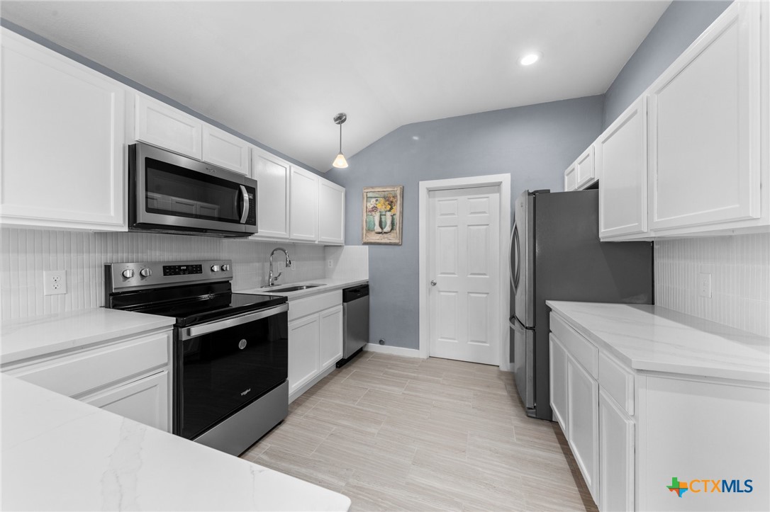 313 E Texas Avenue Property Photo 1