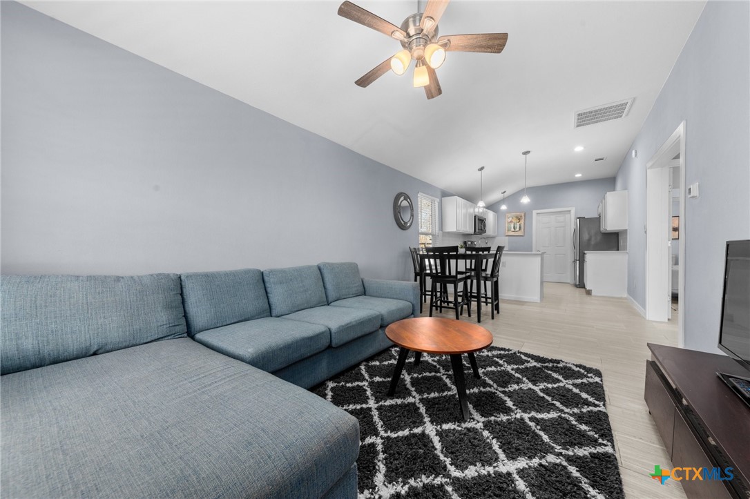 313 E Texas Avenue Property Photo 5