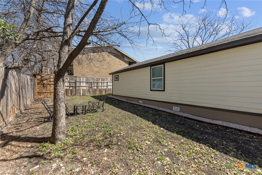 313 E Texas Avenue Property Photo 24