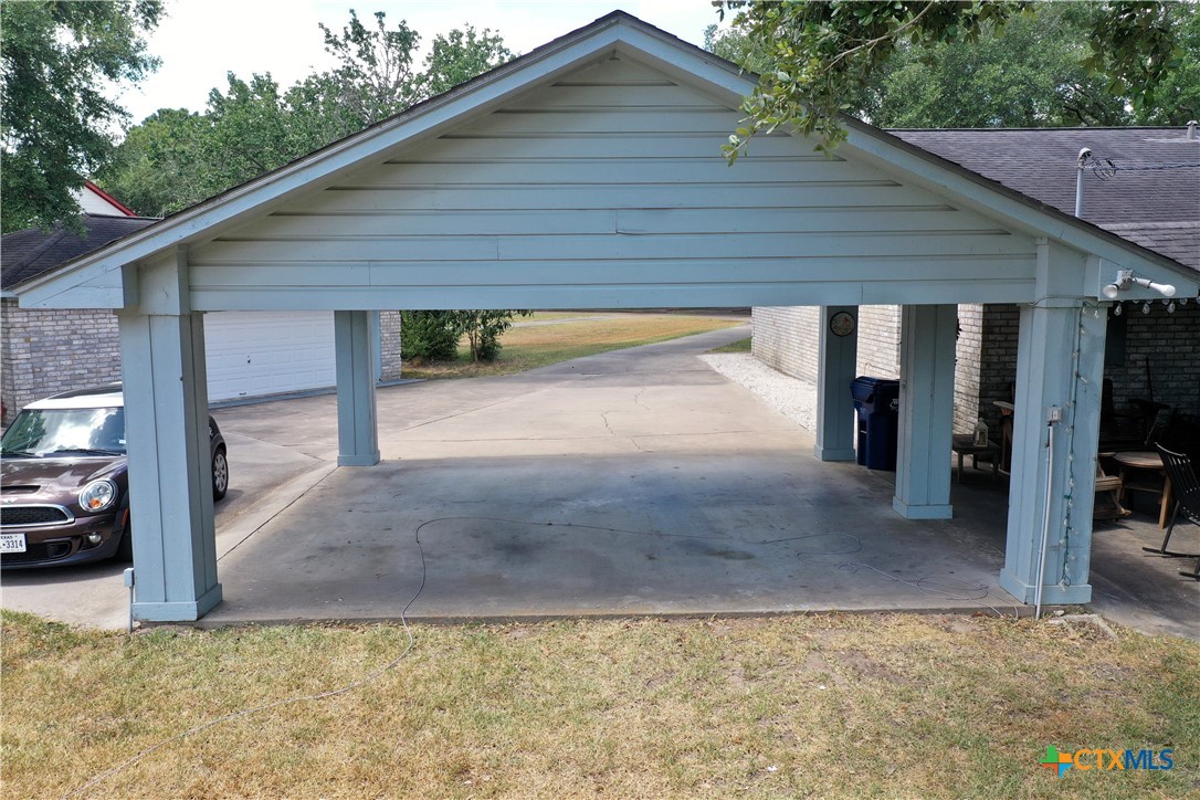 4 Shantilly Lane Property Photo 35