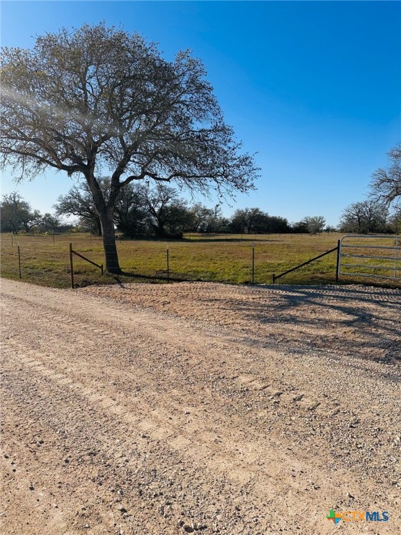 424 Main Loop Road Property Photo 2