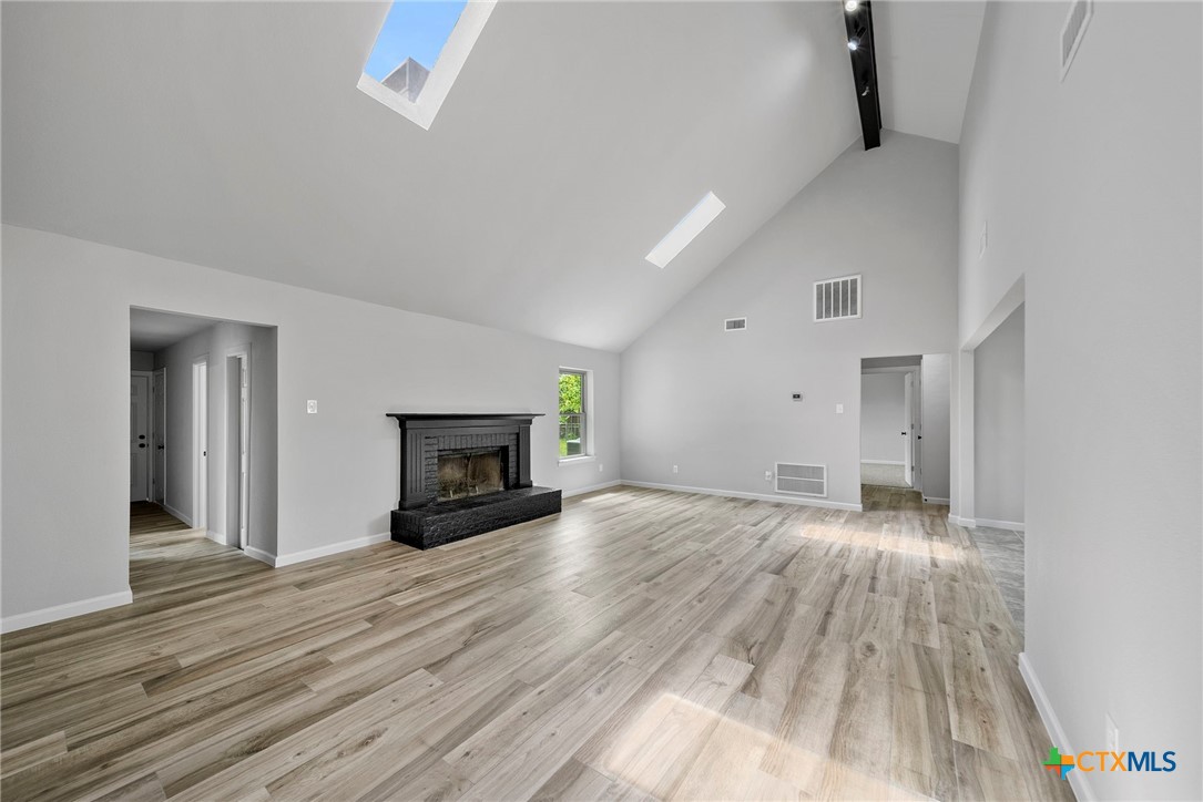 420 Wolf Run Court Property Photo 5