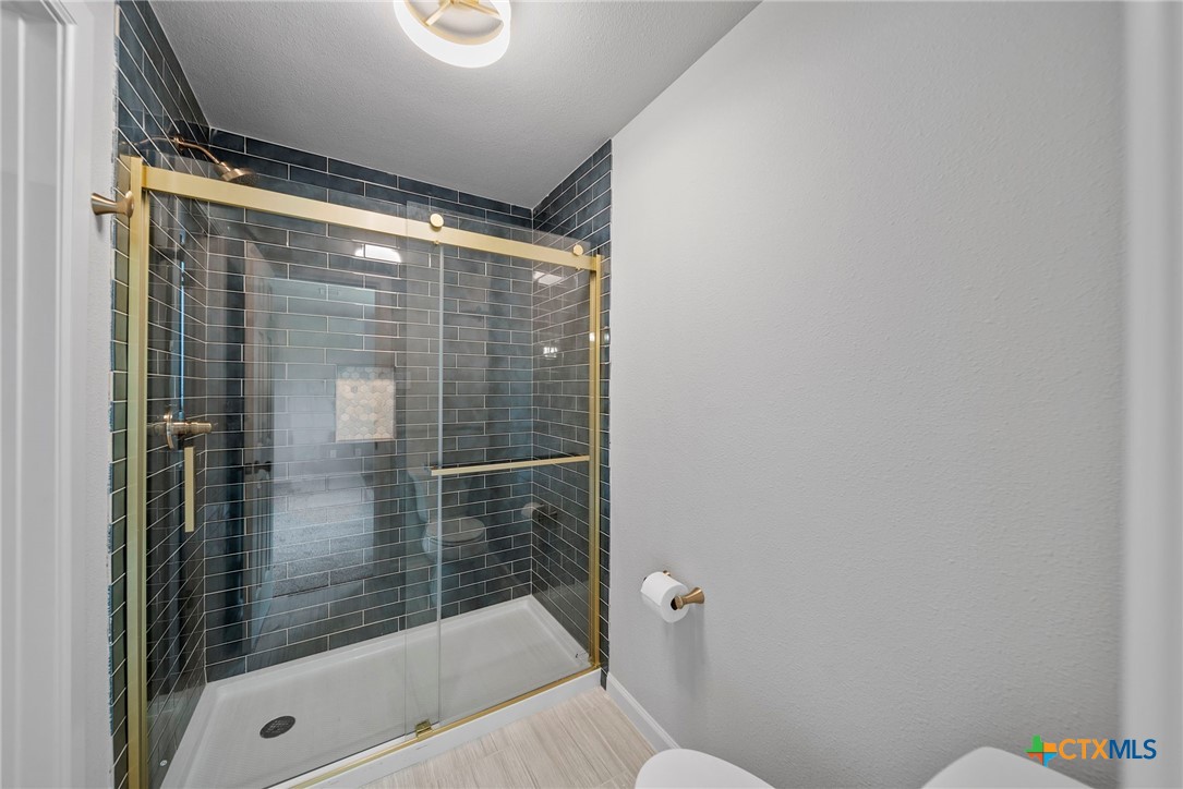 420 Wolf Run Court Property Photo 9