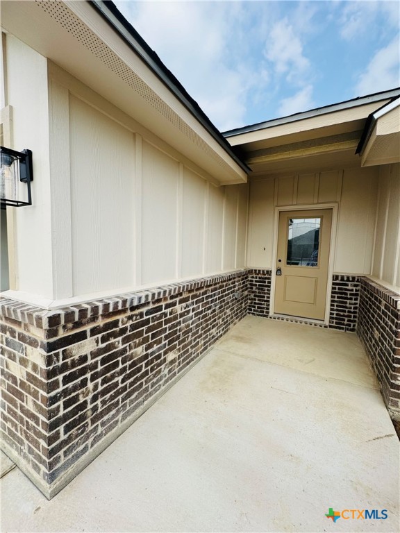 5201 White Rose Drive Property Photo 7