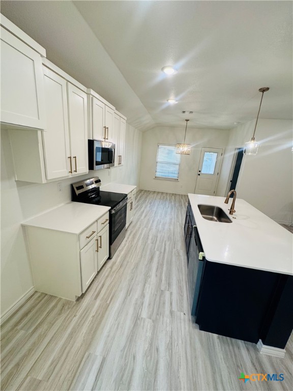 5201 White Rose Drive Property Photo 32