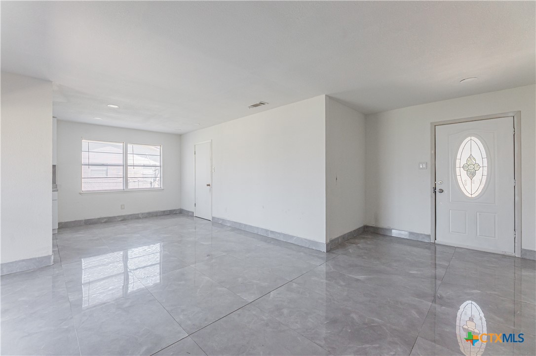 1805 N 38th Street Property Photo 4
