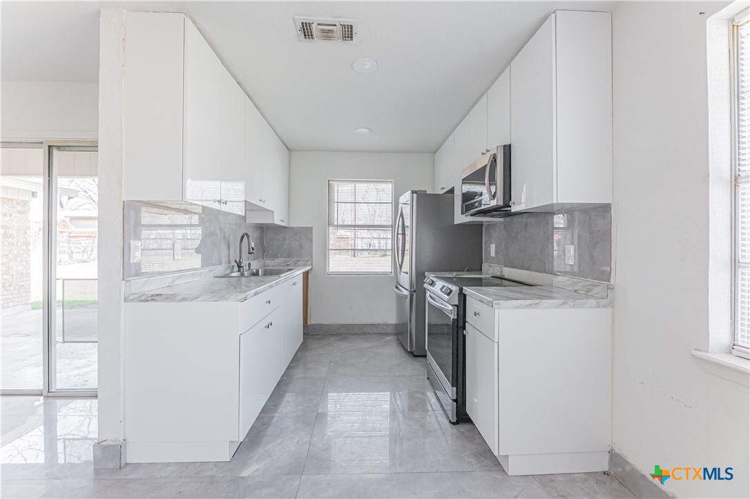 1805 N 38th Street Property Photo 8