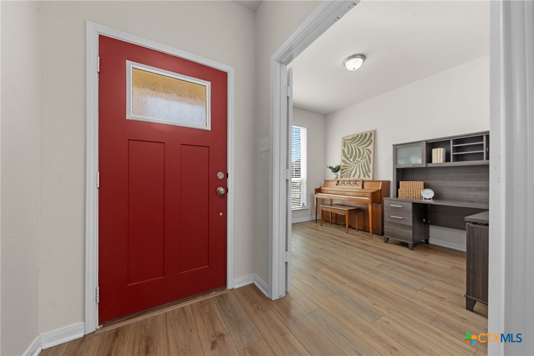 1044 Shelby Drive Property Photo 3