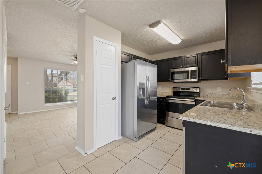 2307 Tracey Ann Lane Property Photo 12