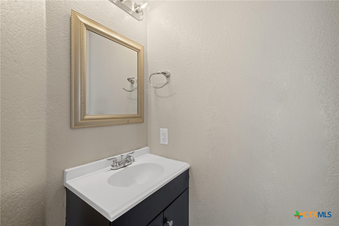 2307 Tracey Ann Lane Property Photo 14